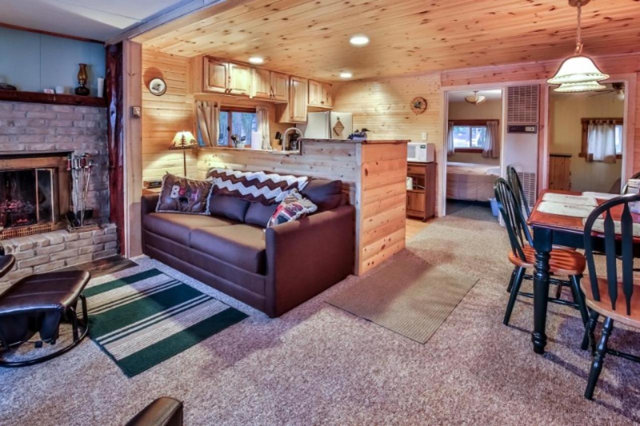 Cottage 5 - Hiller'S Pine Haven Saint Germain Екстериор снимка